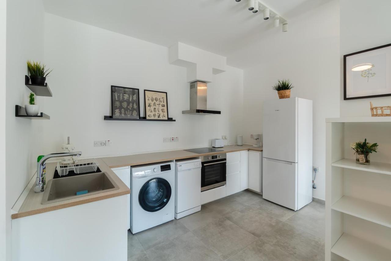 Kition City Apartments - Central Location Ларнака Екстер'єр фото